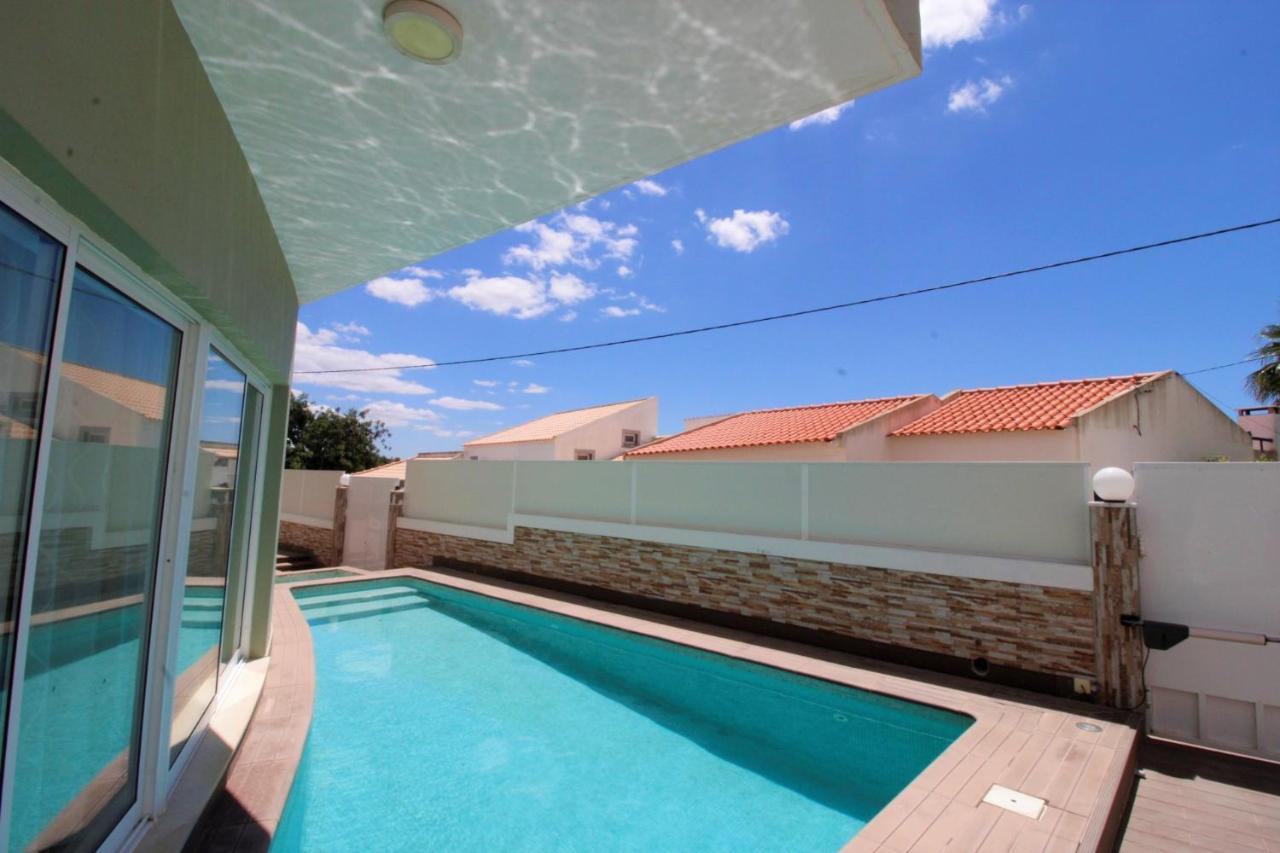 Boliqueime Amazing Villa With Pool By Homing Bagian luar foto
